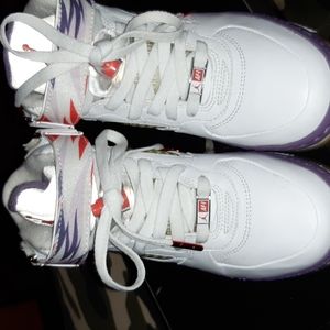 GIRLS JORDAN/AF1 FUSION 5  SIZE 4Y